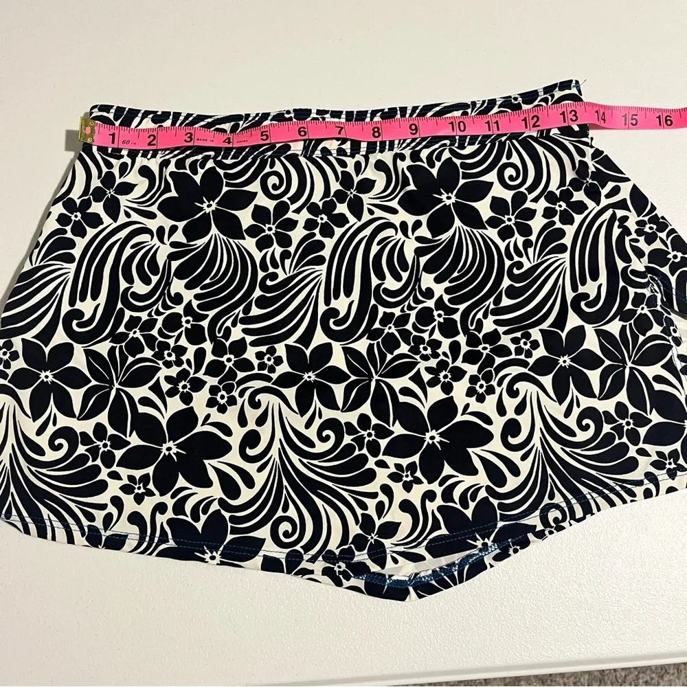 Frankie’s Bikinis Nicole Burn Out Floral Mini Skirt and Bandau Top Set Size S/M
